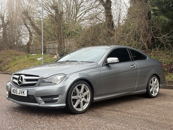 Used Mercedes-Benz C Class 2015 for sale - 77392361: Photo