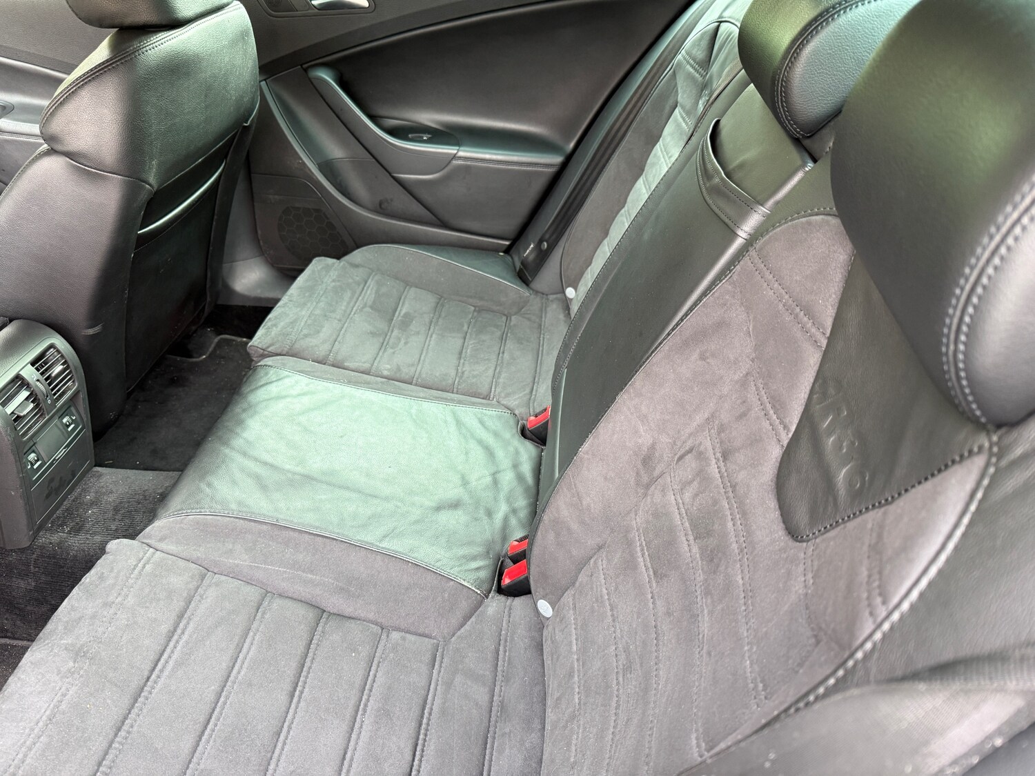 Used Volkswagen Passat 2010 for sale - 77491048: Photo 11