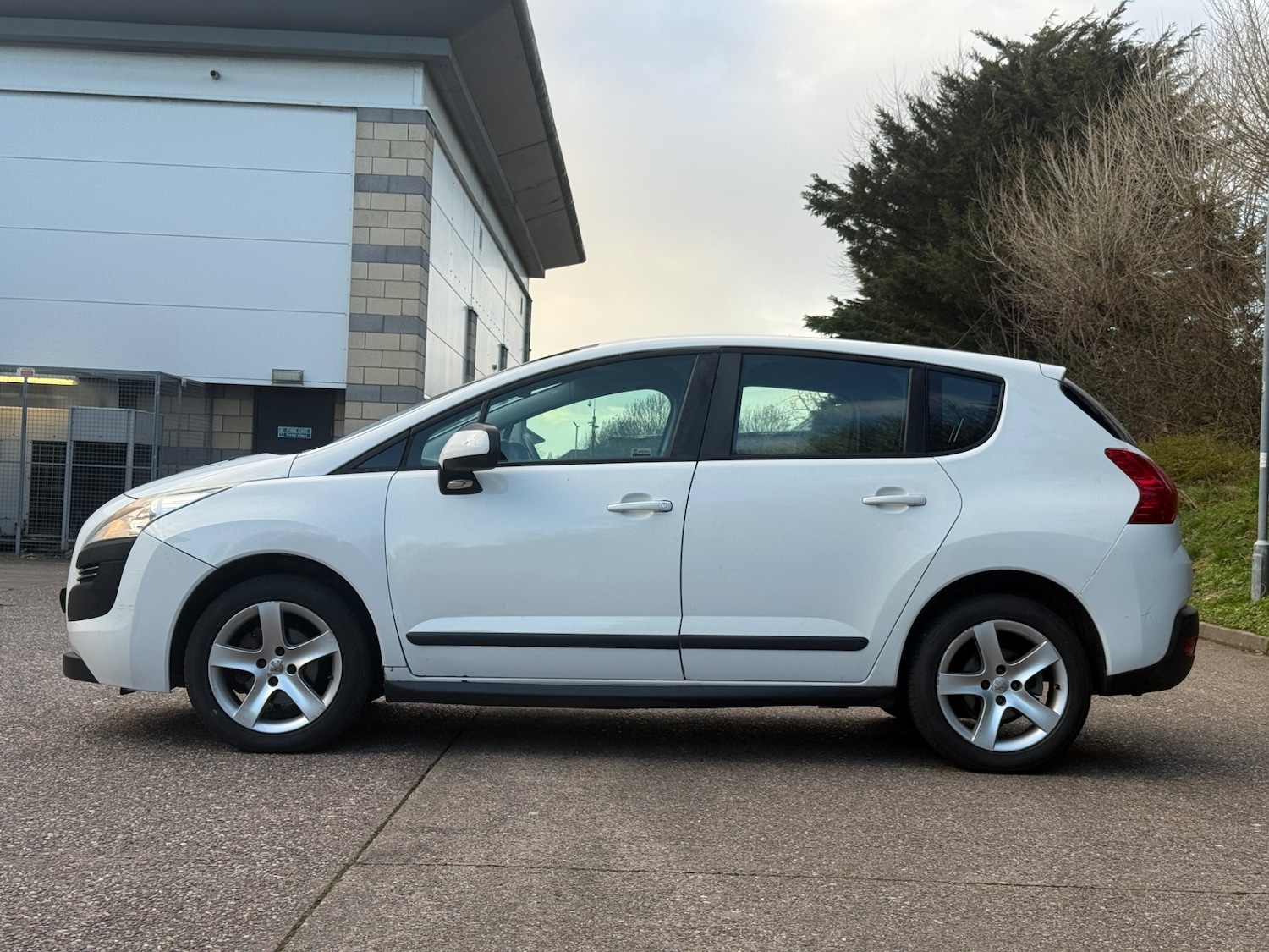 Used Peugeot 3008 2012 for sale - 77890460: Photo 5