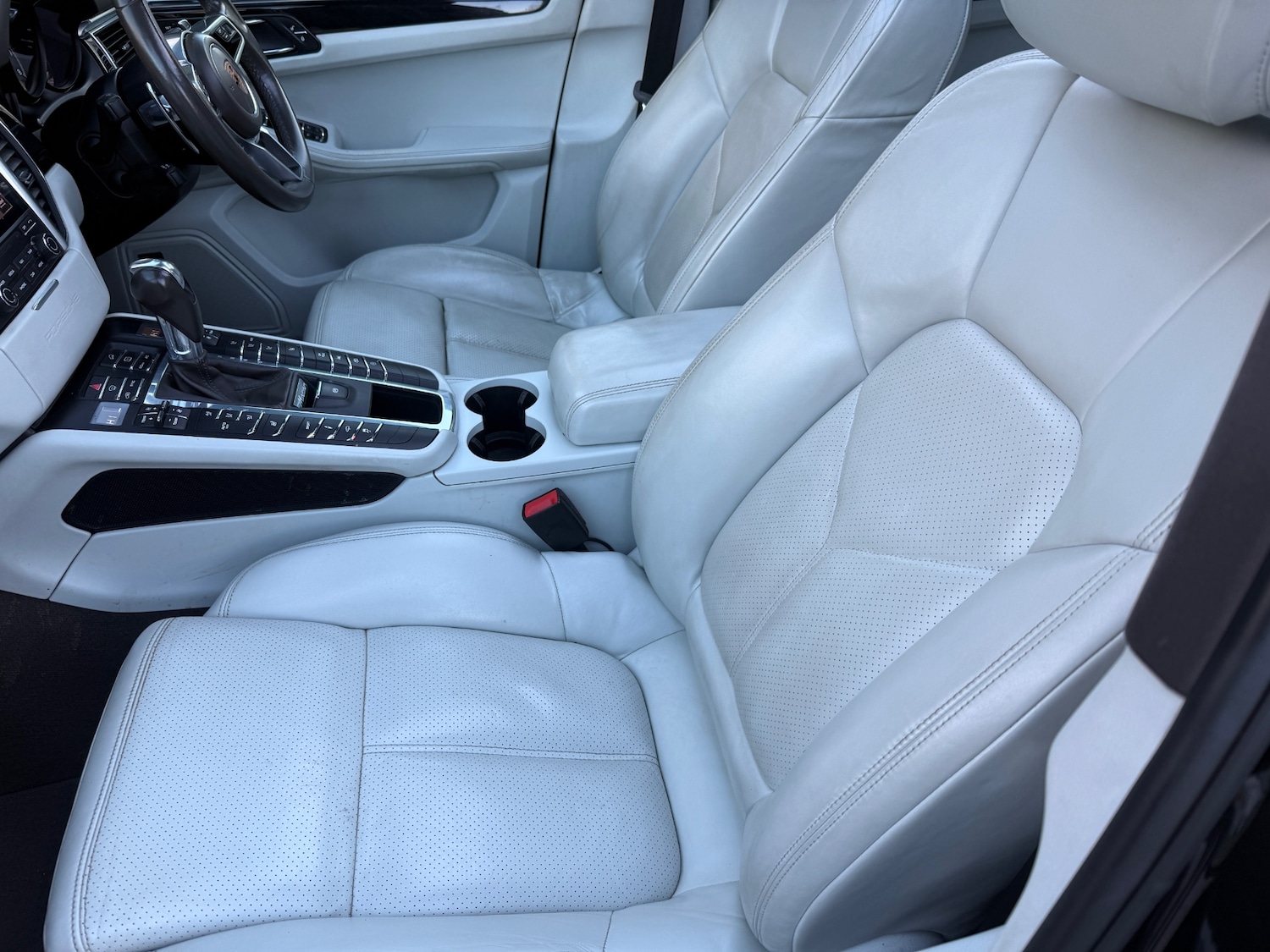 Used Porsche Macan 2017 for sale - 76640371: Photo 10