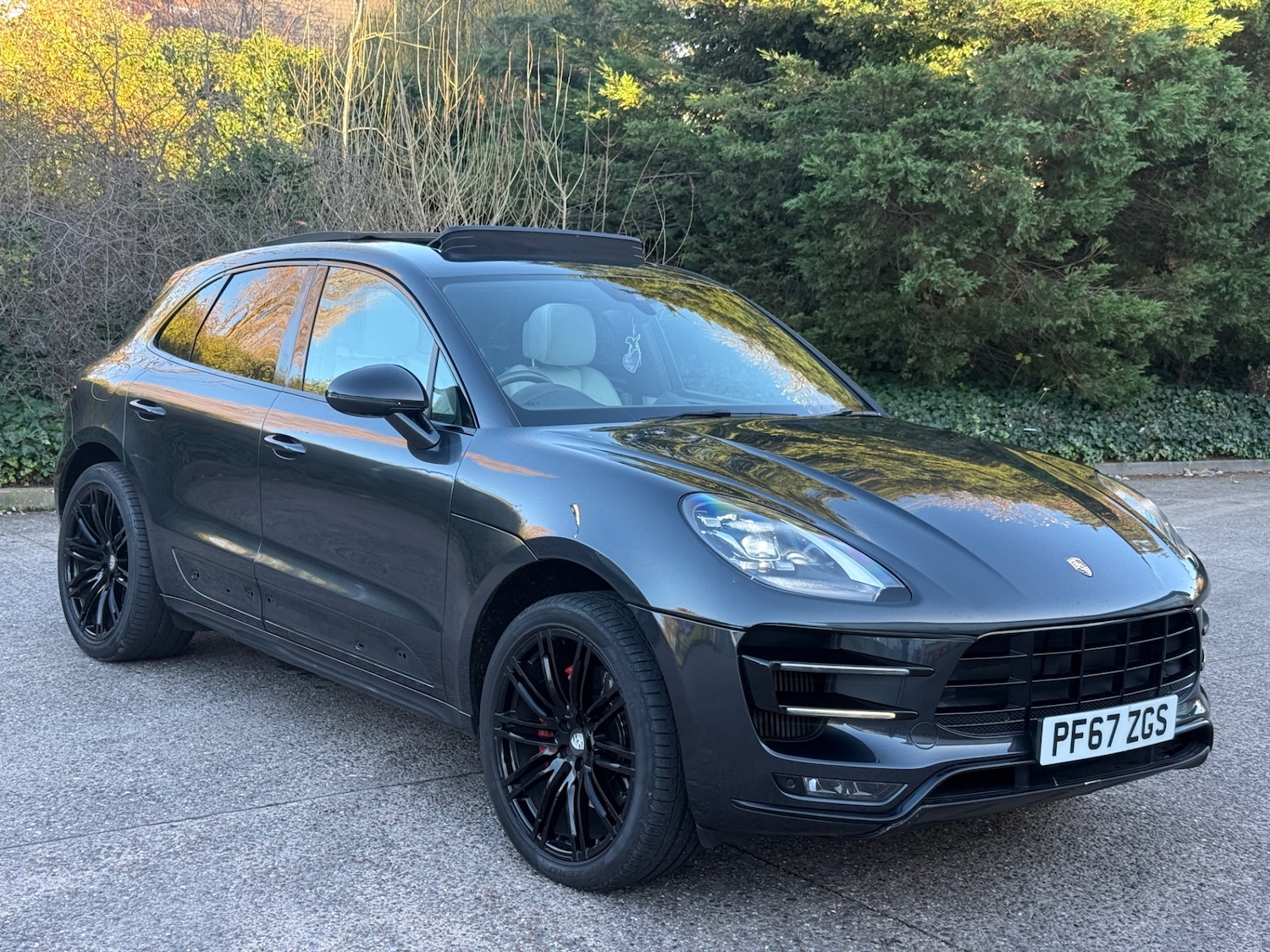 Used Porsche Macan 2017 for sale - 76640371: Photo 4