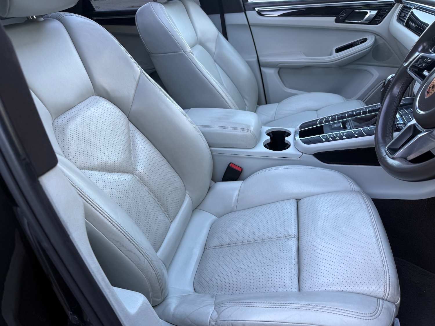 Used Porsche Macan 2017 for sale - 76640371: Photo 9