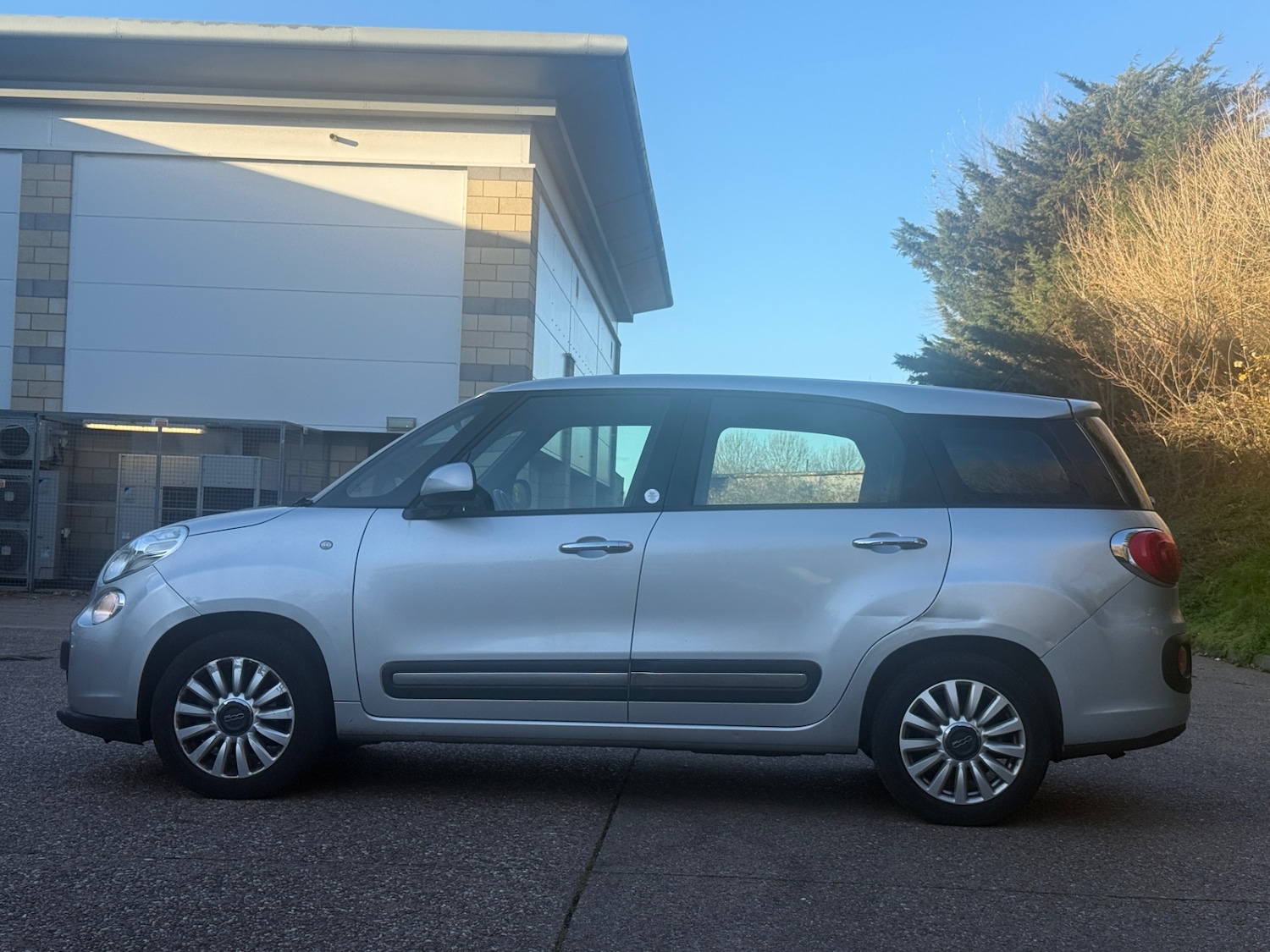 Used Fiat 500L 2014 for sale - 76697271: Photo 5