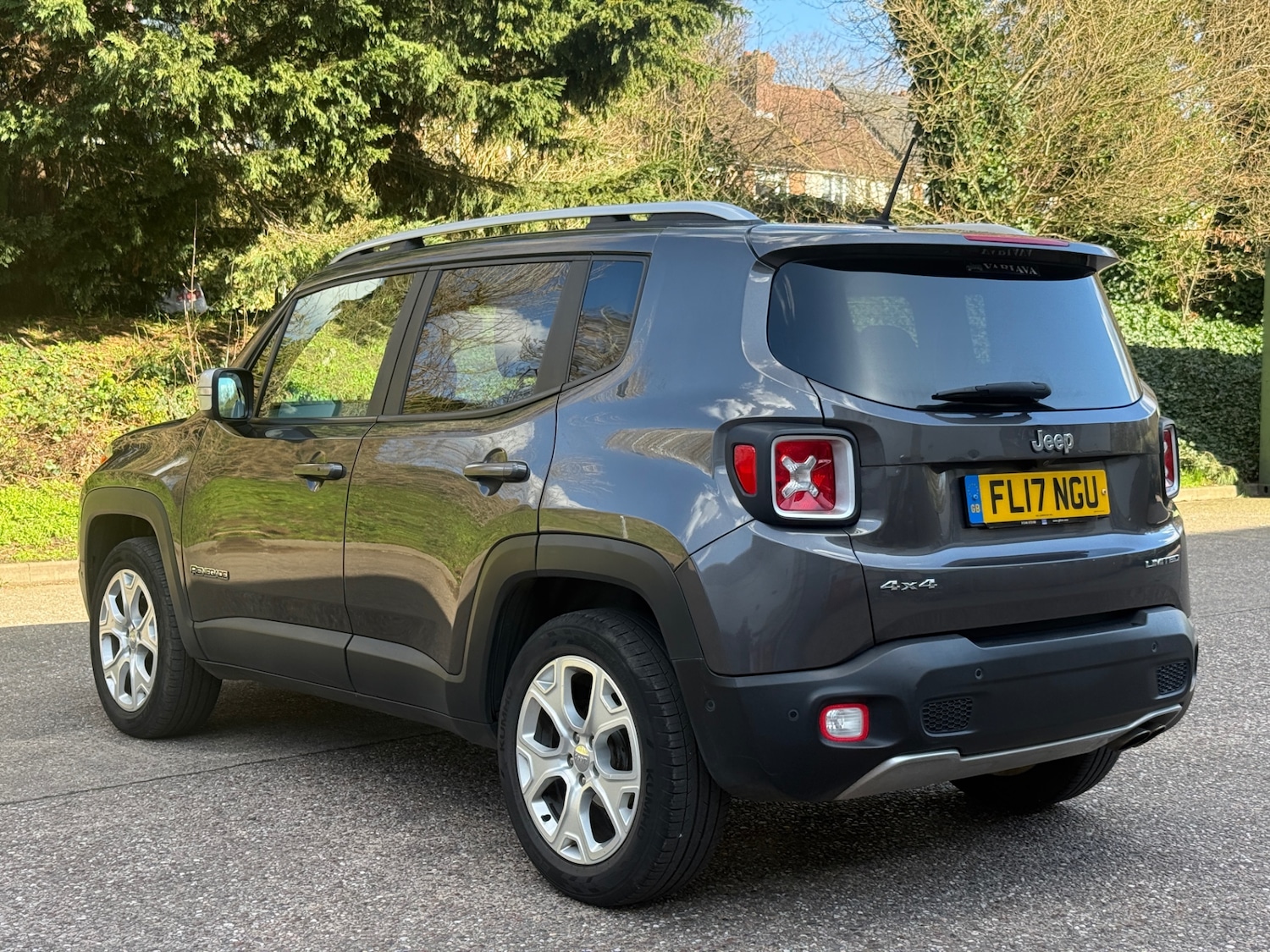 Used Jeep Renegade 2017 for sale - 77889914: Photo 8