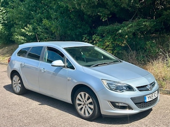 Used Vauxhall Astra 2015 for sale - 78992761: Photo