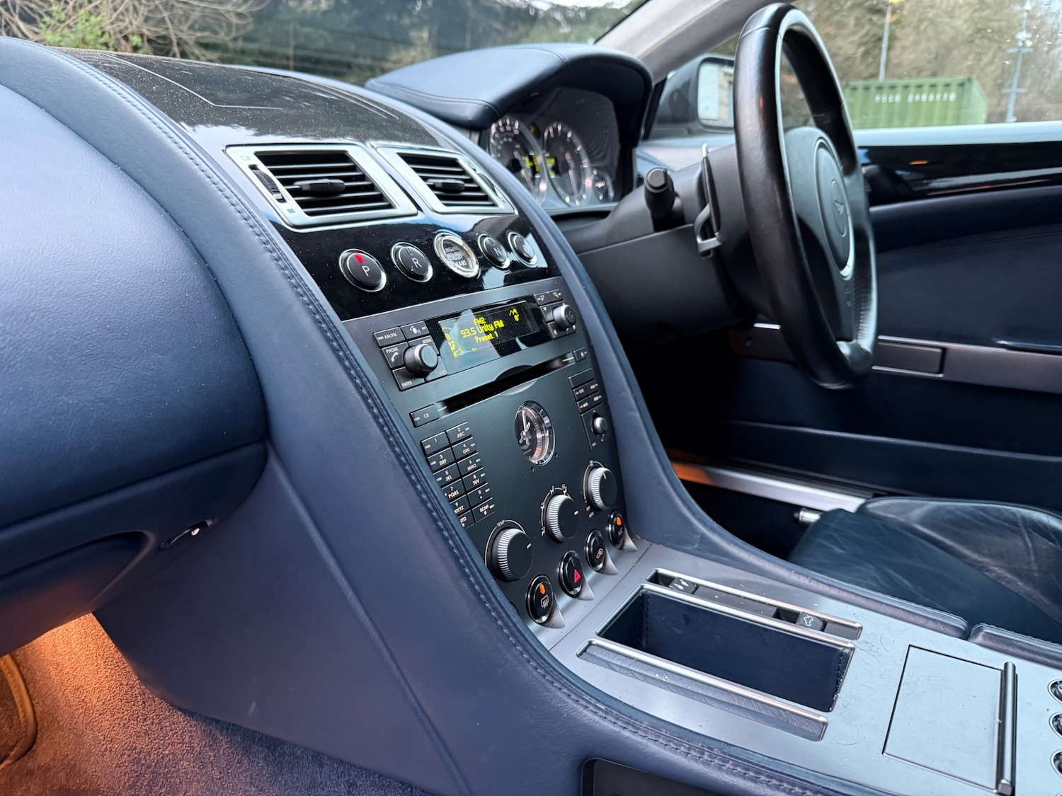 Used Aston Martin DB9 2005 for sale - 77034688: Photo 11