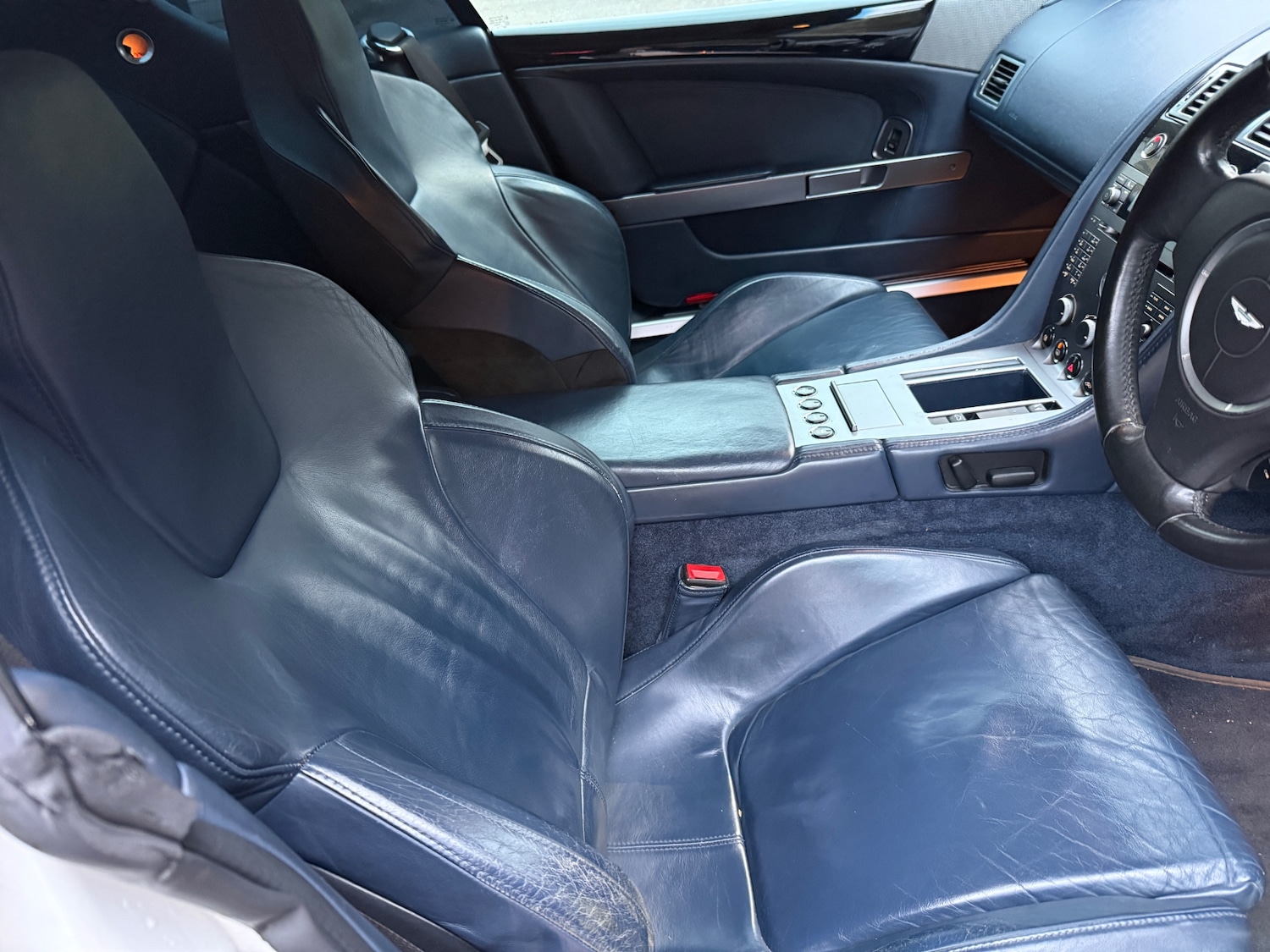 Used Aston Martin DB9 2005 for sale - 77034688: Photo 9