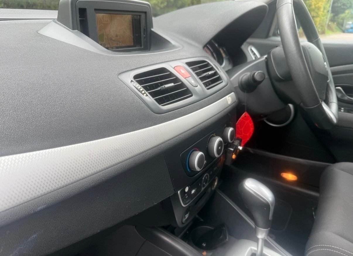 Used Renault Megane 2011 for sale - 75996791: Photo 11