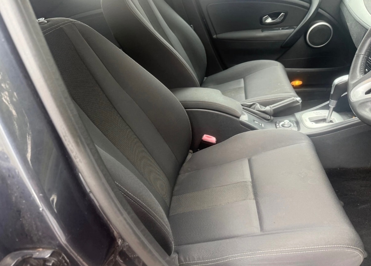 Used Renault Megane 2011 for sale - 75996791: Photo 9