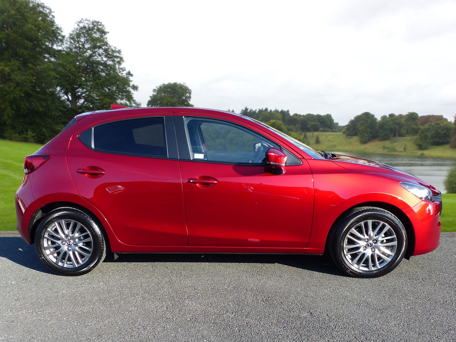 Used Mazda Mazda2 2024 for sale - 76280959: Photo 3