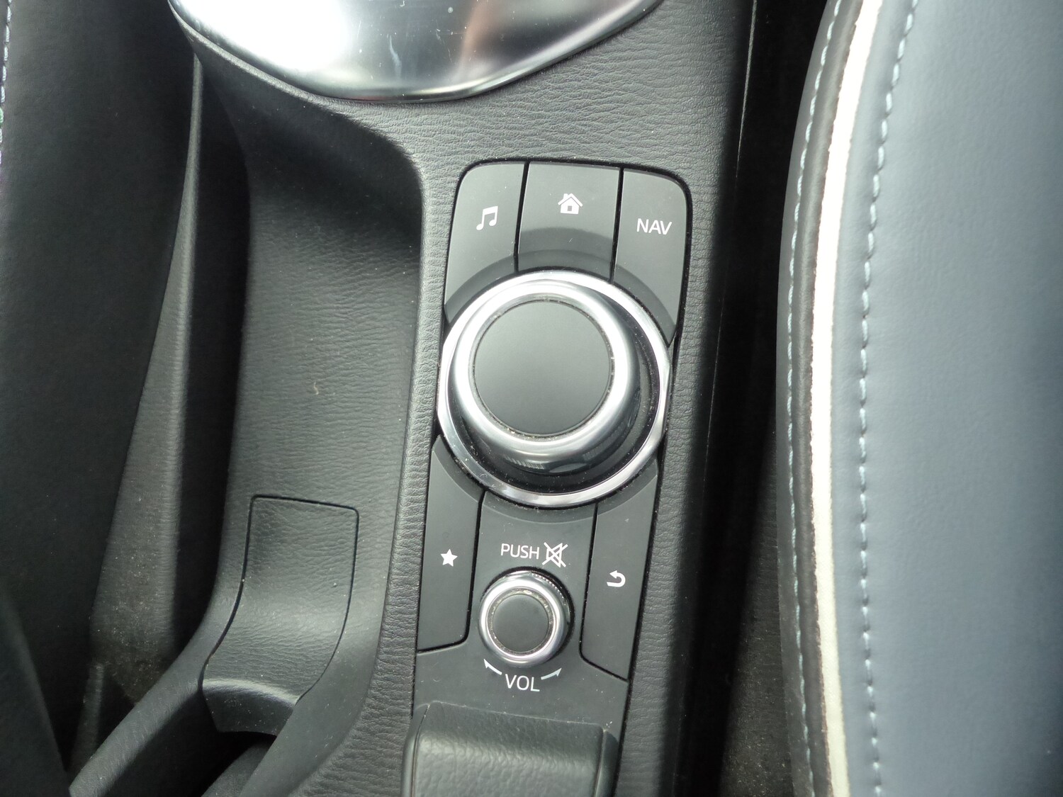 Used Mazda Mazda2 2022 for sale - 76173606: Photo 17