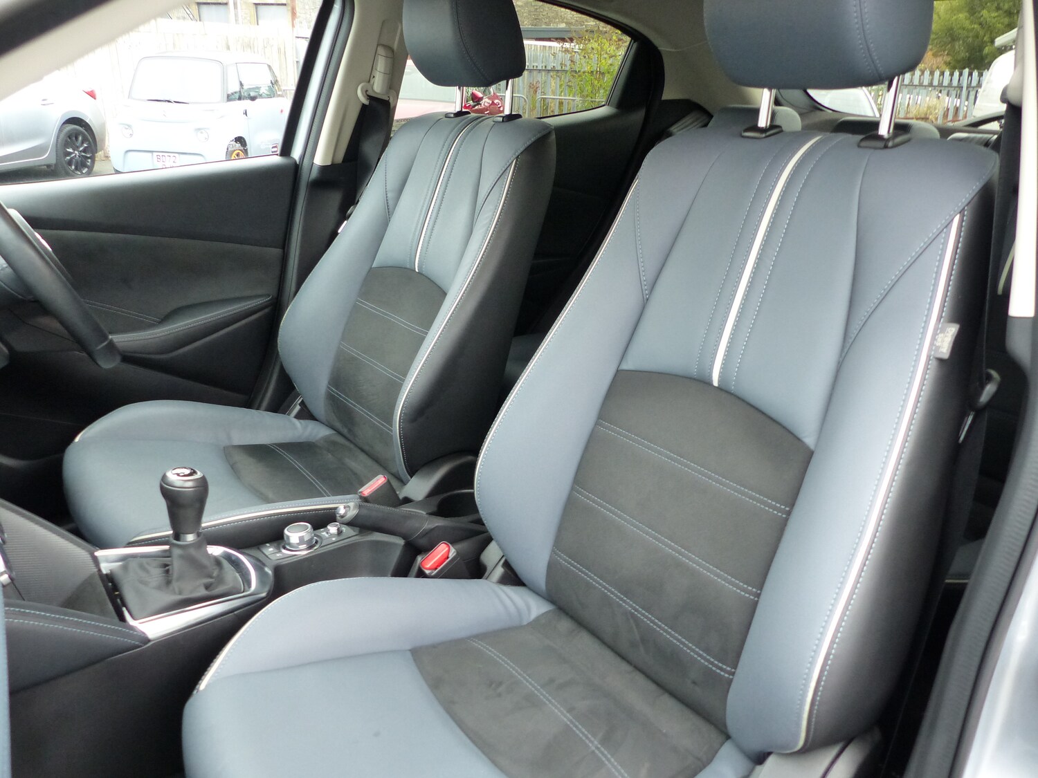 Used Mazda Mazda2 2022 for sale - 76173606: Photo 6