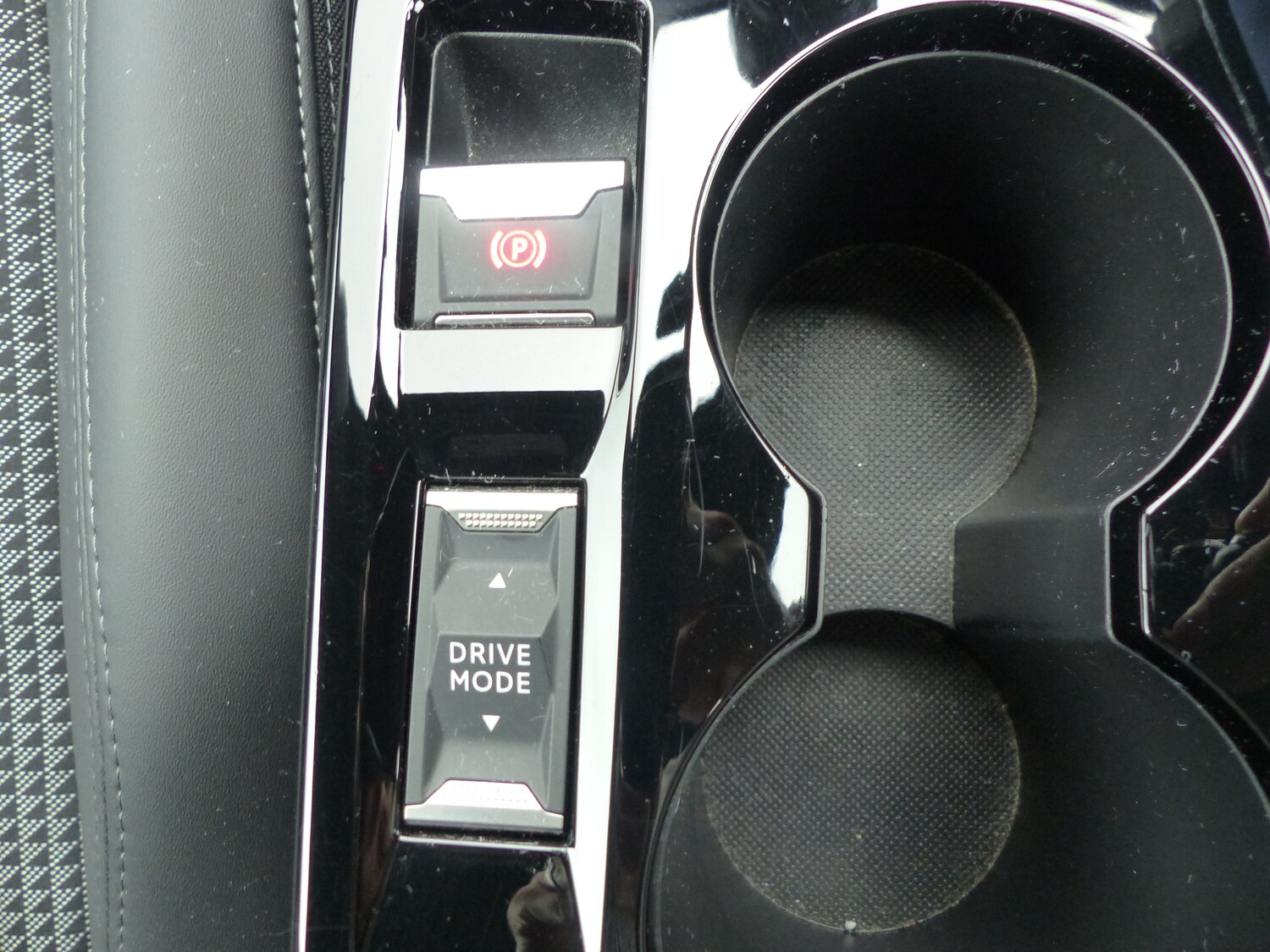 Used Peugeot 2008 2022 for sale - 75970469: Photo 16