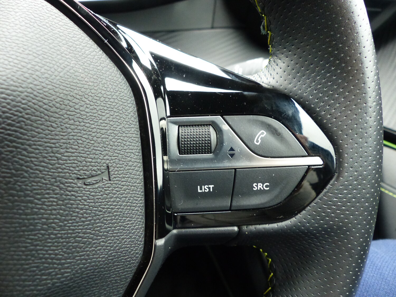 Used Peugeot 2008 2022 for sale - 75970469: Photo 18