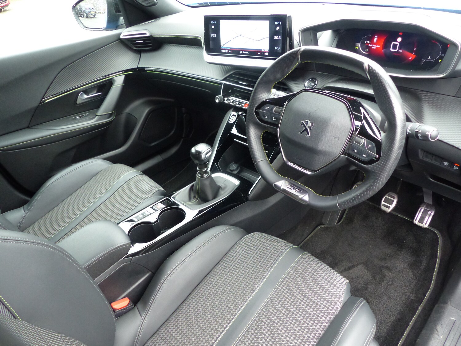 Used Peugeot 2008 2022 for sale - 75970469: Photo 4