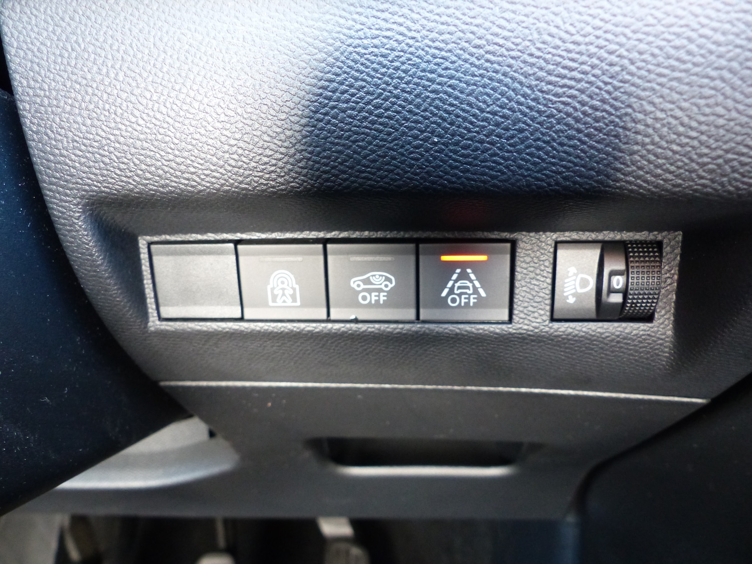 Used Peugeot 208 2020 for sale - 75938104: Photo 18