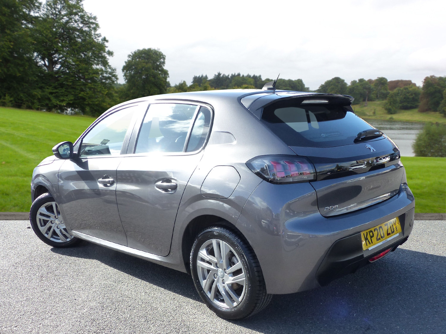 Used Peugeot 208 2020 for sale - 75938104: Photo 2