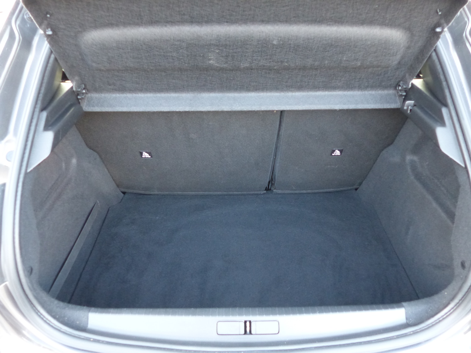 Used Peugeot 208 2020 for sale - 75938104: Photo 20