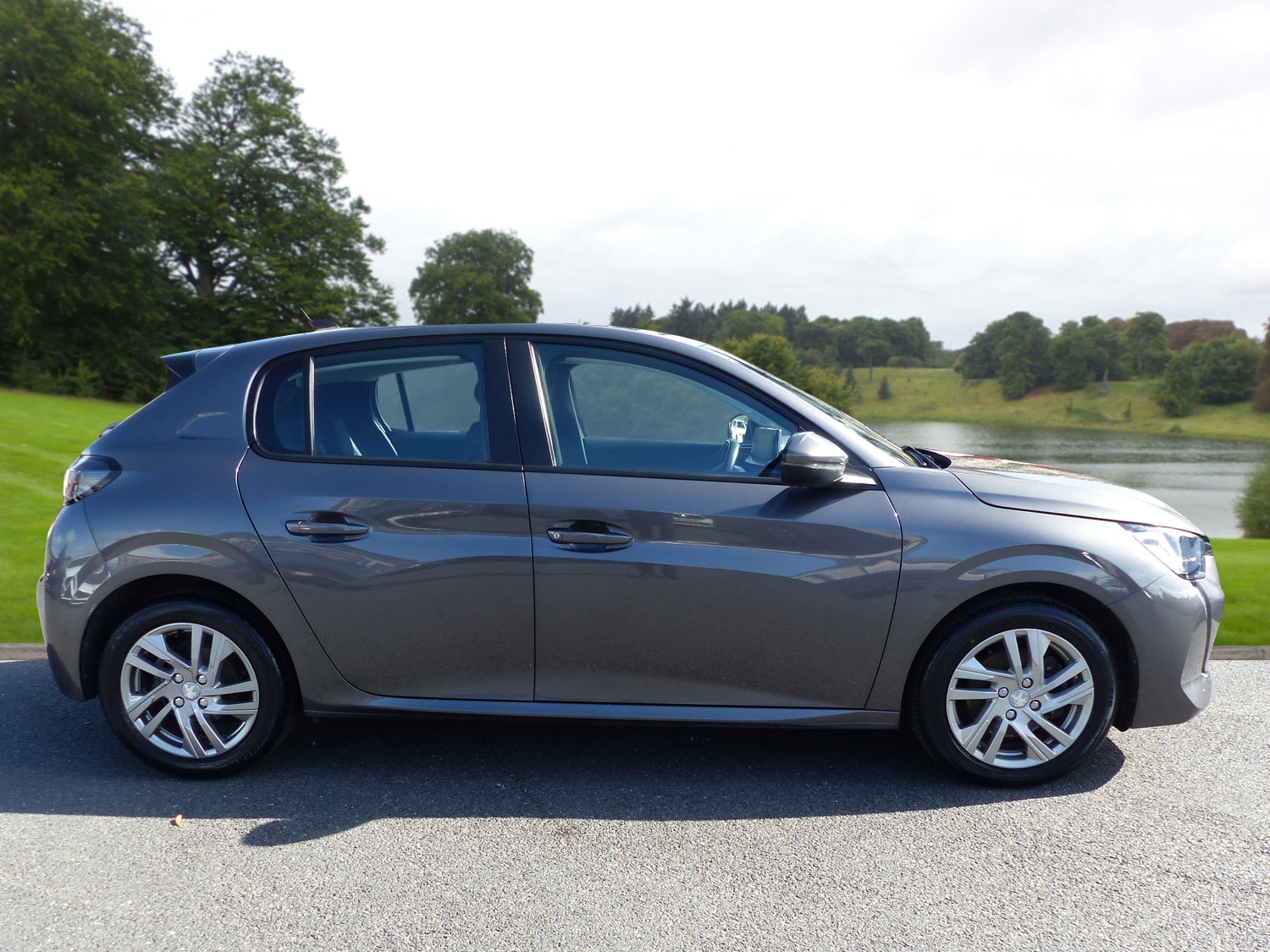 Used Peugeot 208 2020 for sale - 75938104: Photo 3