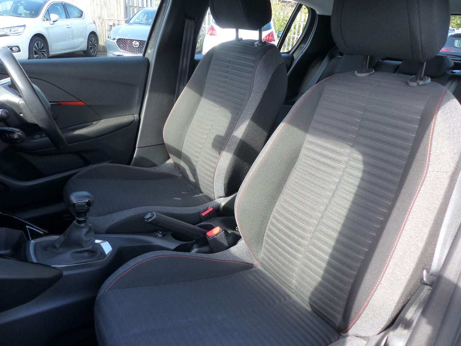 Used Peugeot 208 2020 for sale - 75938104: Photo 6