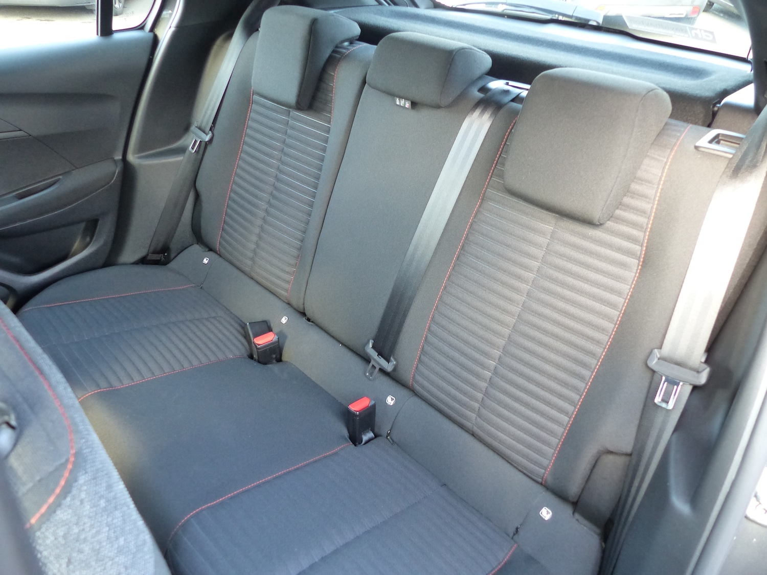 Used Peugeot 208 2020 for sale - 75938104: Photo 8