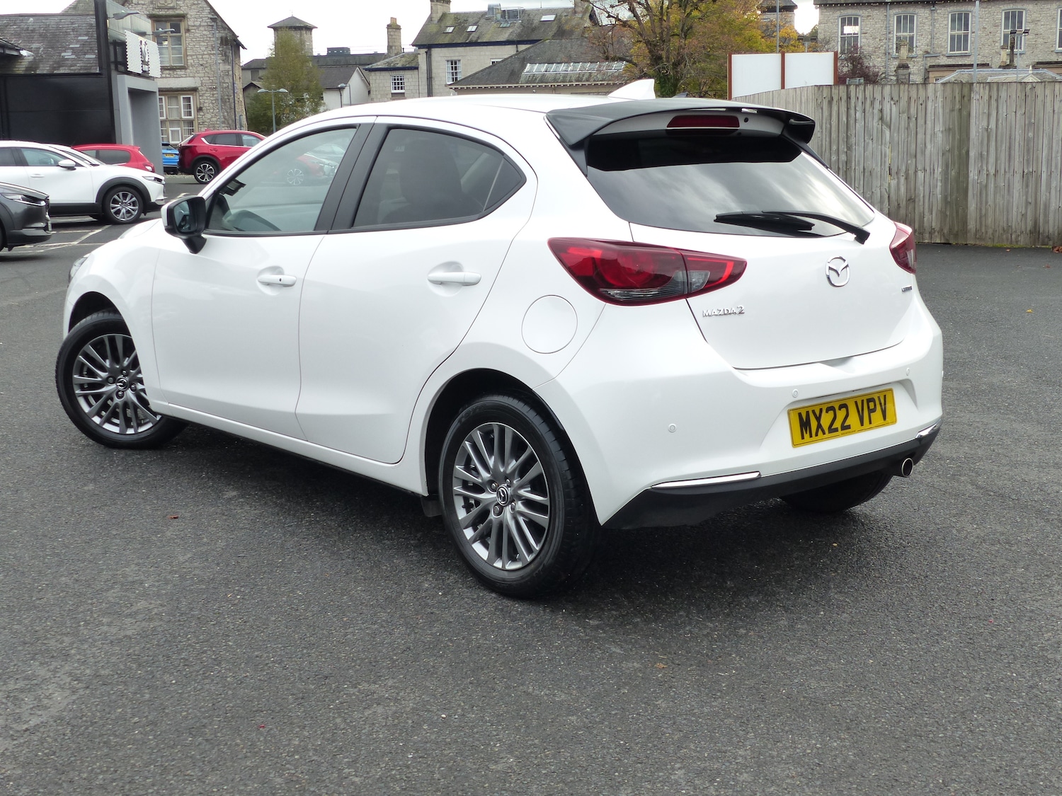 Used Mazda Mazda2 2022 for sale - 76329509: Photo 2