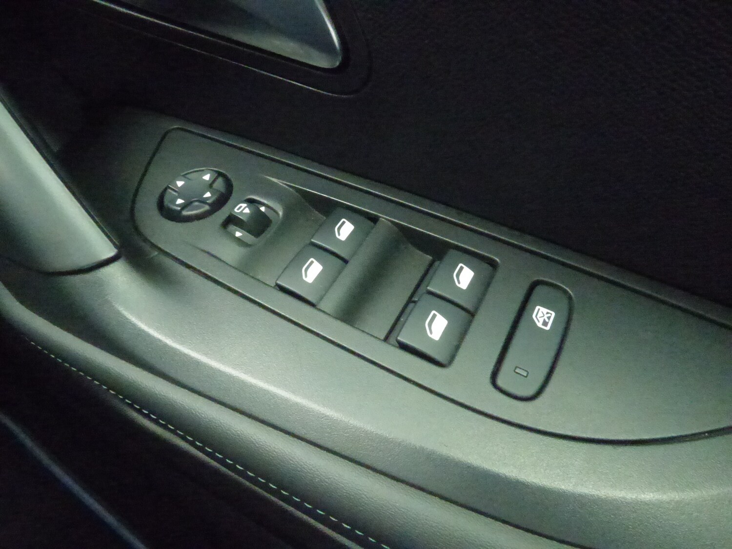 Used Peugeot 2008 2021 for sale - 76554534: Photo 22