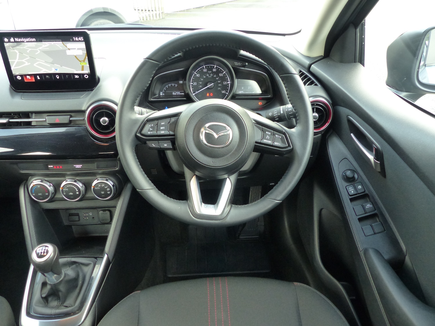 Used Mazda Mazda2 2024 for sale - 76057597: Photo 13