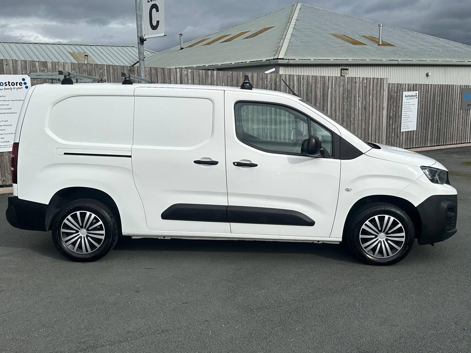 Used Peugeot Partner 2021 for sale - 76382838: Photo 10