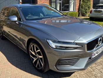 2019 - 2.0 D4 [190] Momentum 5dr Auto