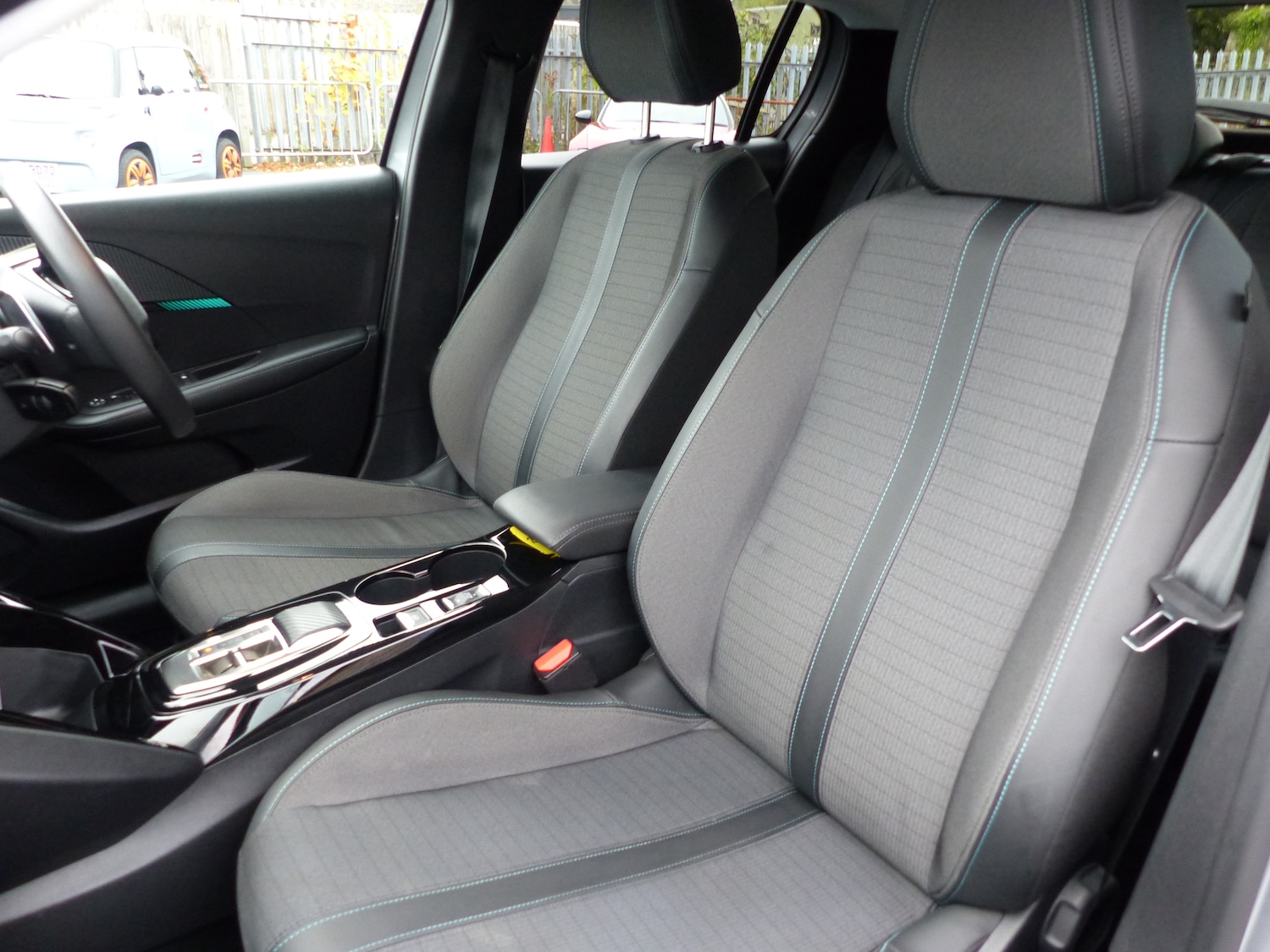 Used Peugeot 208 2023 for sale - 76197750: Photo 6