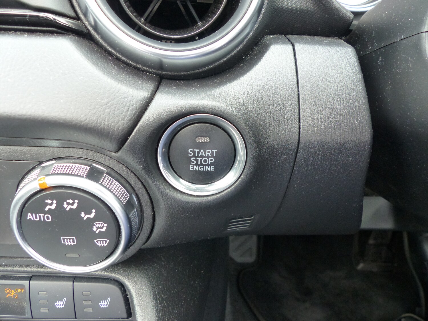 Used Mazda MX-5 2023 for sale - 75690486: Photo 16