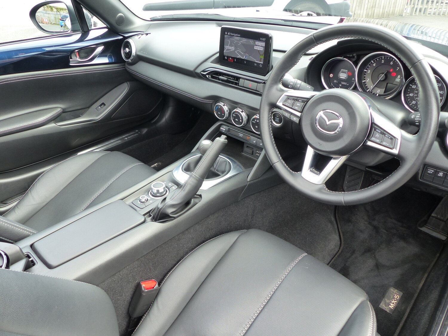 Used Mazda MX-5 2023 for sale - 75690486: Photo 5