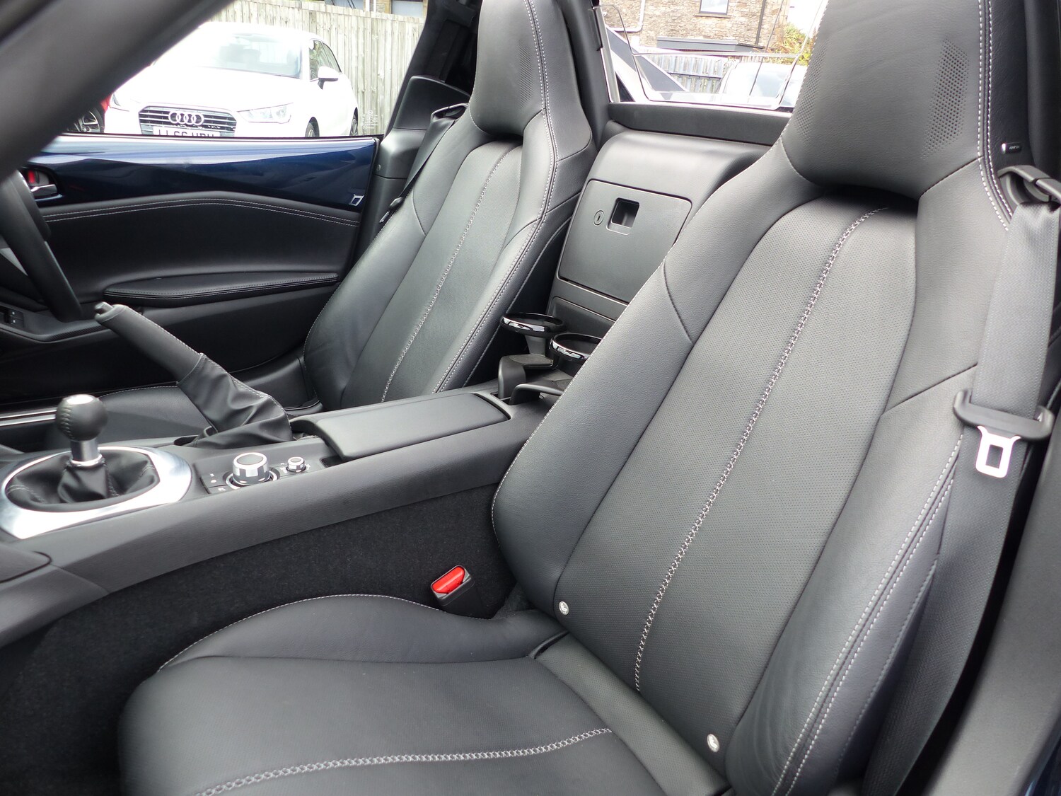 Used Mazda MX-5 2023 for sale - 75690486: Photo 7