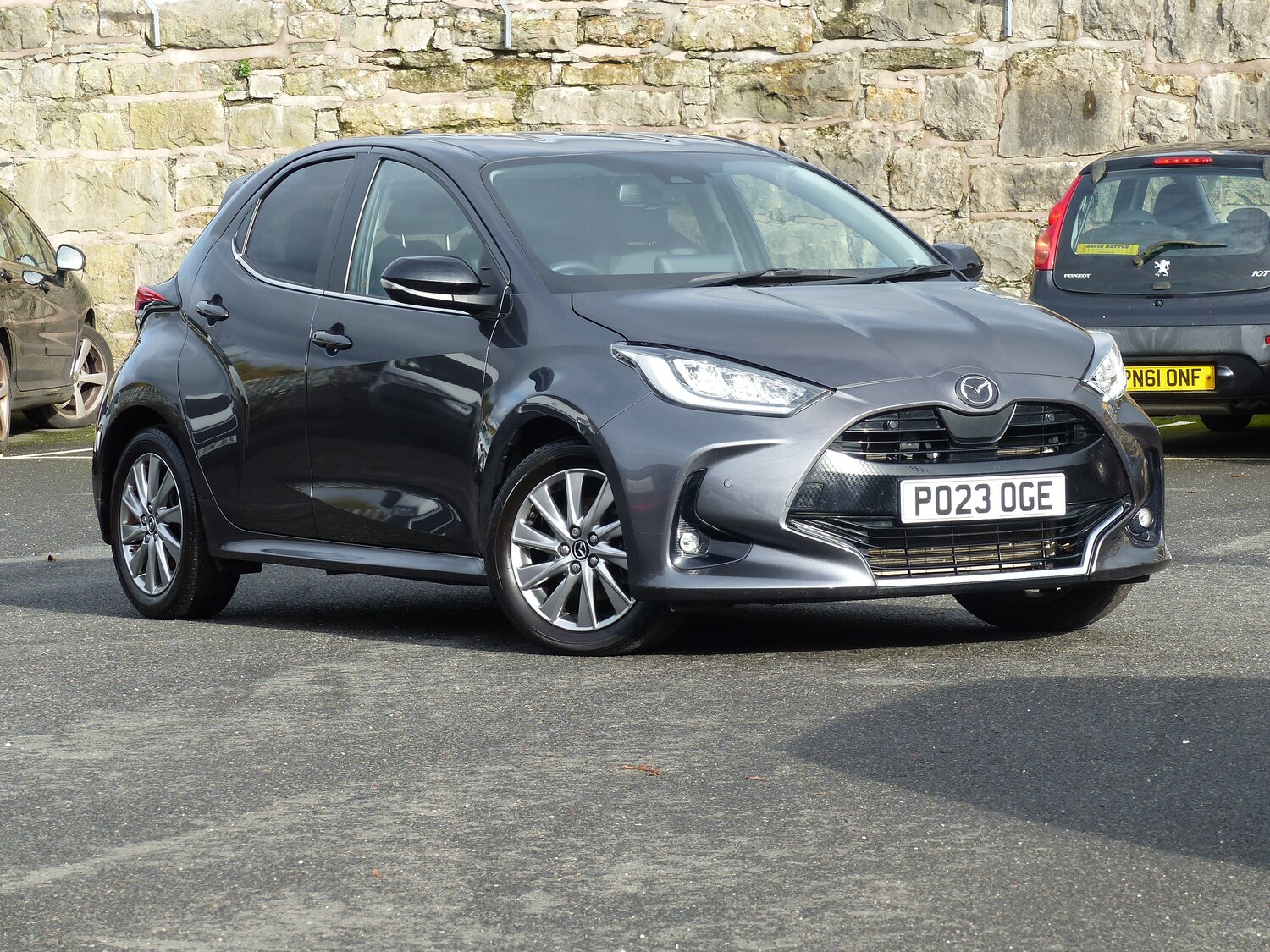 Used Mazda Mazda2 HYBRID 2023 for sale - 76341253: Photo 1