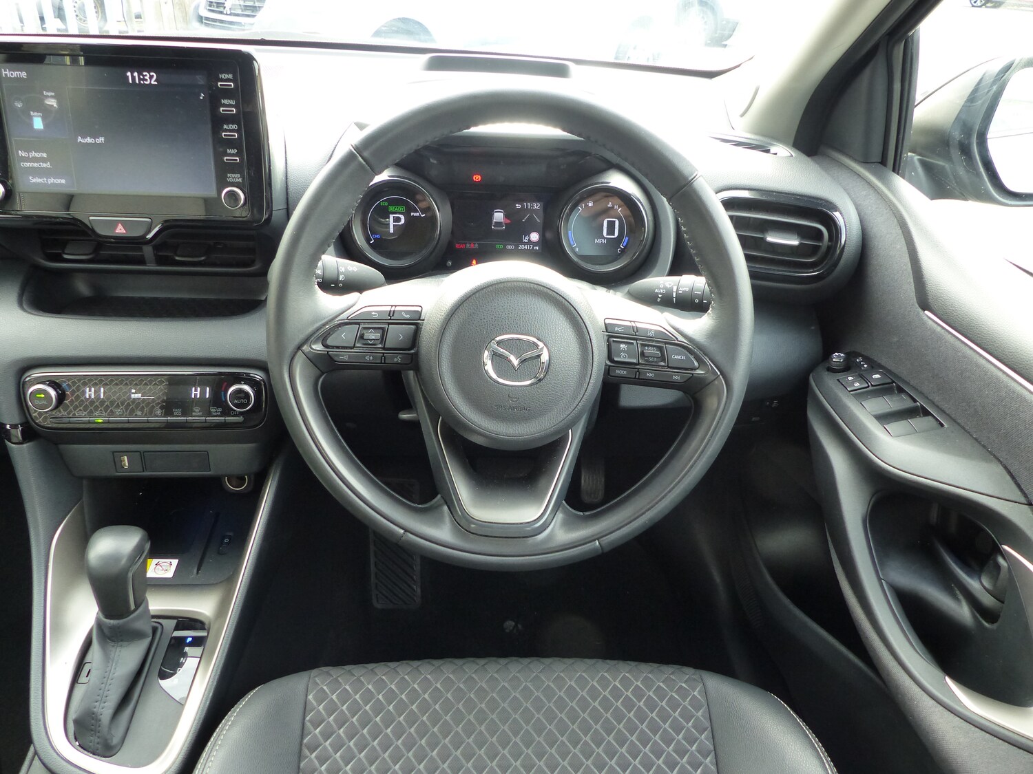 Used Mazda Mazda2 HYBRID 2023 for sale - 76341253: Photo 11