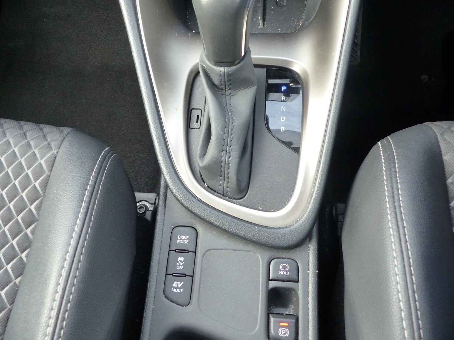 Used Mazda Mazda2 HYBRID 2023 for sale - 76341253: Photo 16