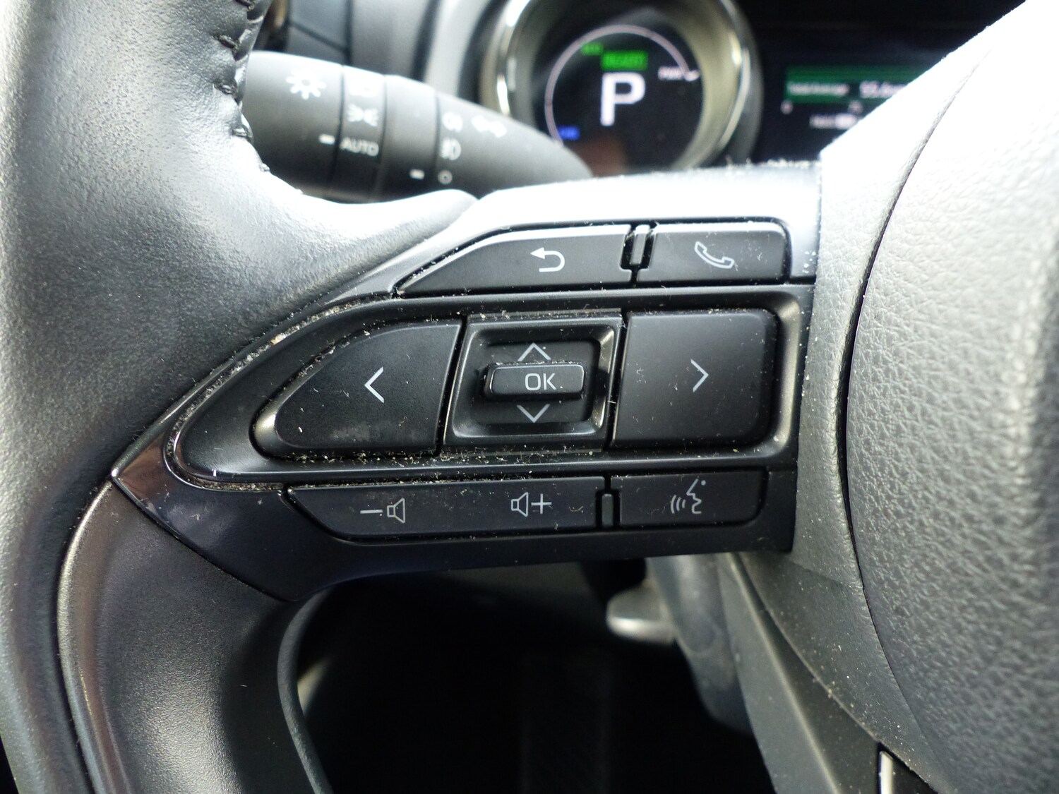 Used Mazda Mazda2 HYBRID 2023 for sale - 76341253: Photo 17