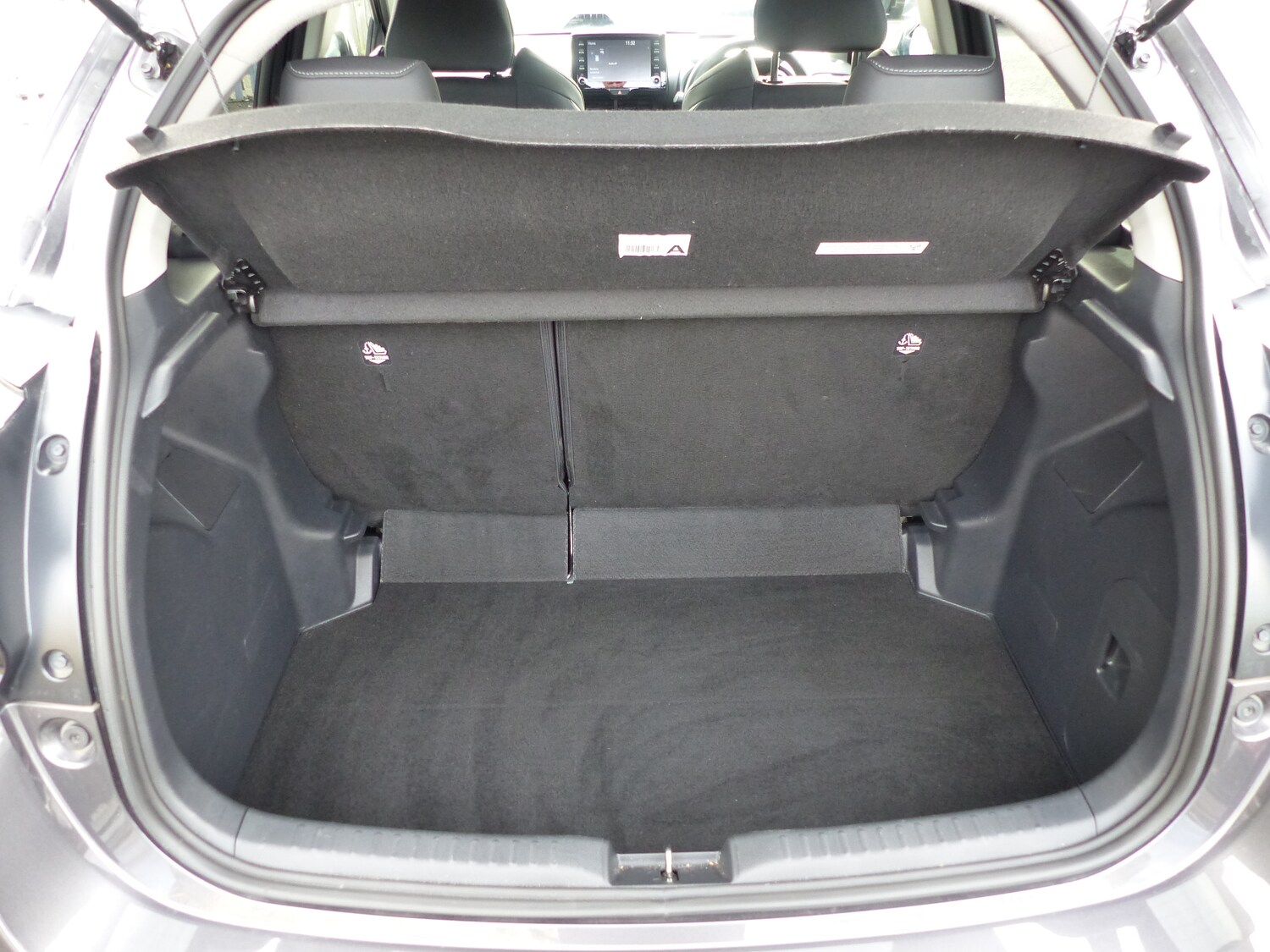 Used Mazda Mazda2 HYBRID 2023 for sale - 76341253: Photo 20