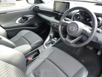 Used Mazda Mazda2 HYBRID 2023 for sale - 76341253: Photo