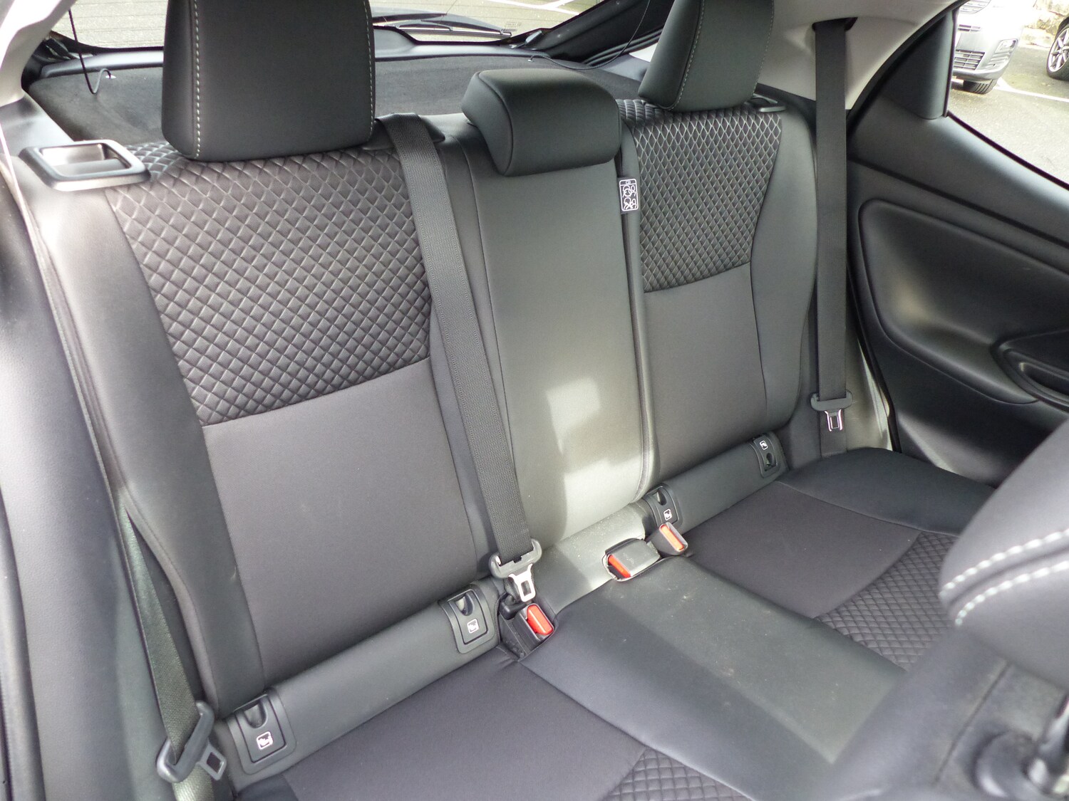 Used Mazda Mazda2 HYBRID 2023 for sale - 76341253: Photo 9