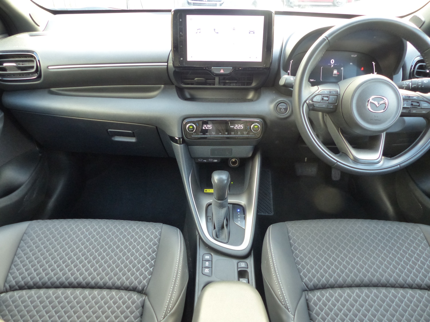 Used Mazda Mazda2 HYBRID 2024 for sale - 76436753: Photo 10
