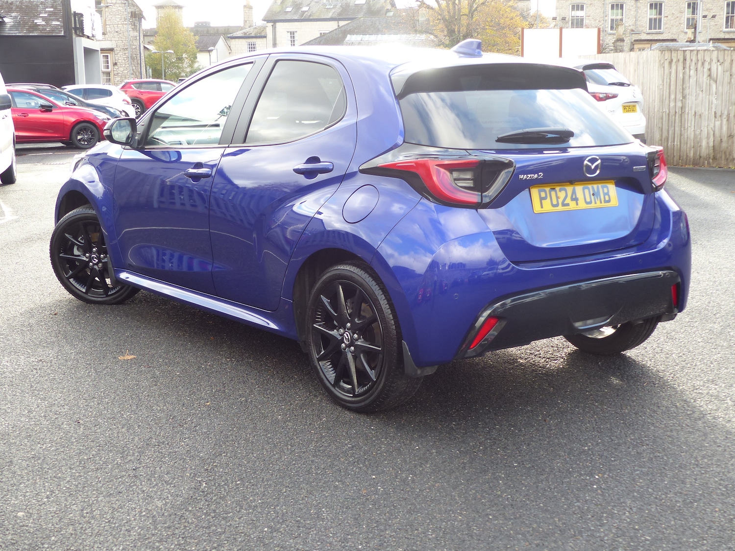 Used Mazda Mazda2 HYBRID 2024 for sale - 76436753: Photo 2