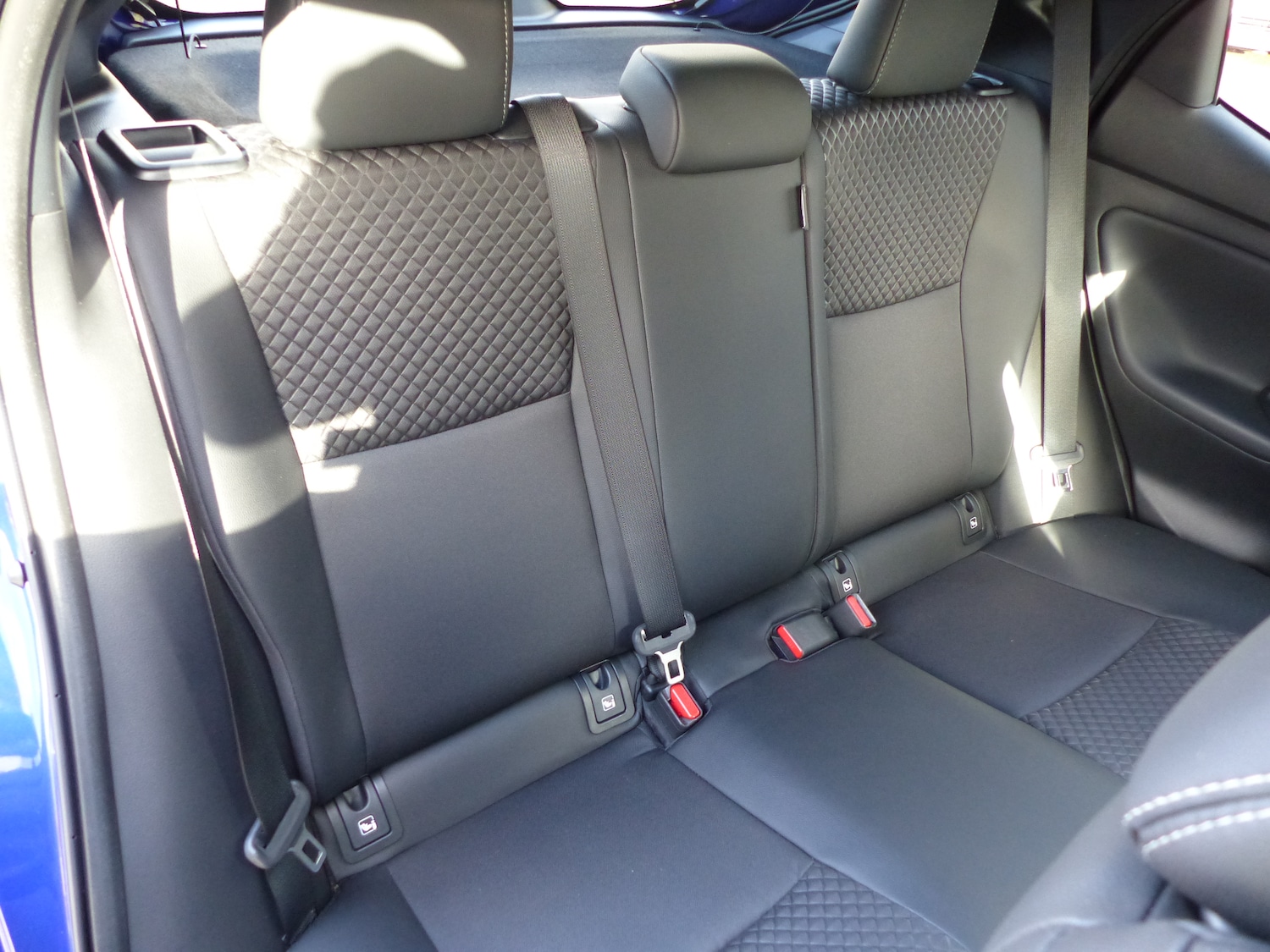 Used Mazda Mazda2 HYBRID 2024 for sale - 76436753: Photo 9