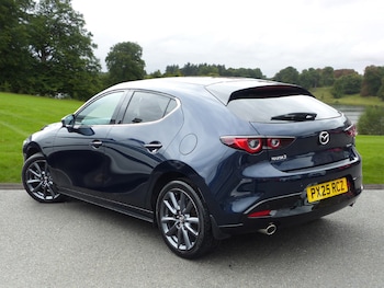 Used Mazda Mazda3 2025 for sale - 76036907: Photo 2