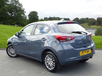 Used Mazda Mazda2 2024 for sale - 76057568: Photo 2