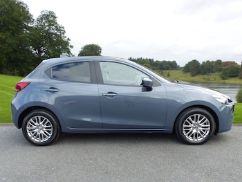 Used Mazda Mazda2 2024 for sale - 76057568: Photo 3
