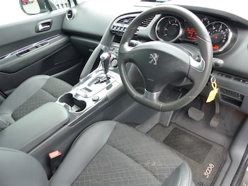 Used Peugeot 3008 2016 for sale - 76194117: Photo