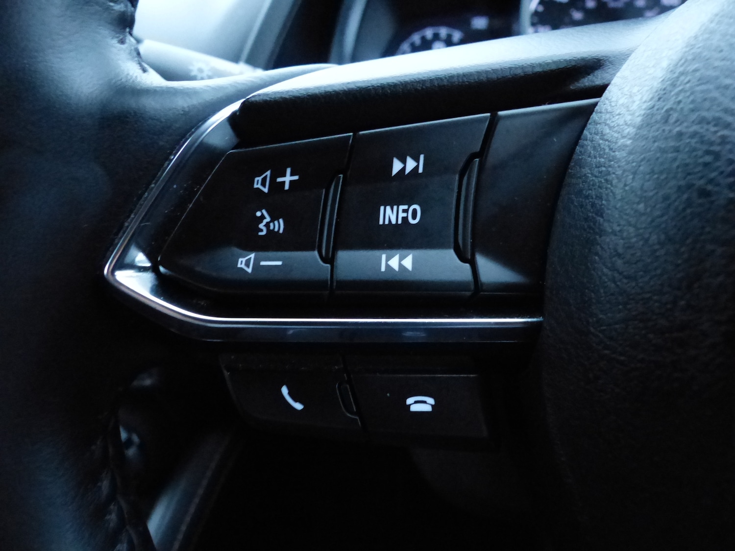 Used Mazda Mazda2 2022 for sale - 76535179: Photo 18