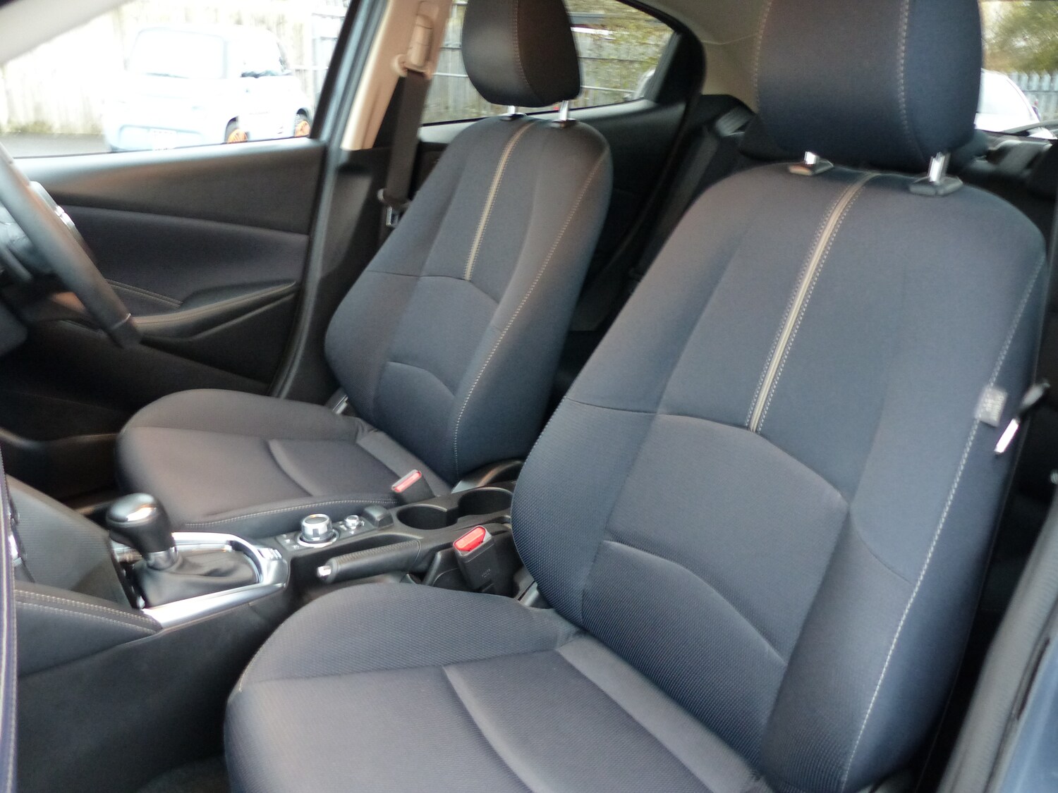 Used Mazda Mazda2 2022 for sale - 76535179: Photo 6